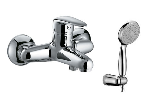 Смеситель д/ванны с кор.изл.хром ПРАМЭН Л-3302С