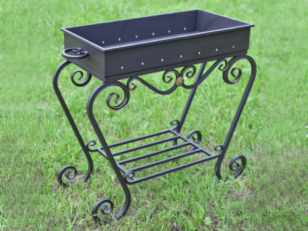 Мангал "Феникс" с дровницей