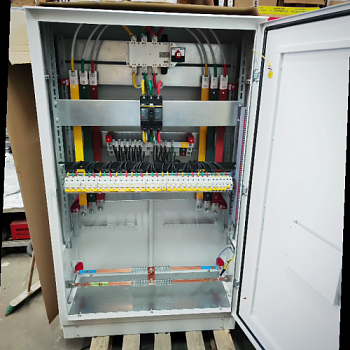 Щит вводно-распределительный ВРУ 125А (Prisma G) SE