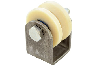 Ролик КАПРОЛОН Ø50мм под УГОЛ на ПЛАТФОРМЕ К2530